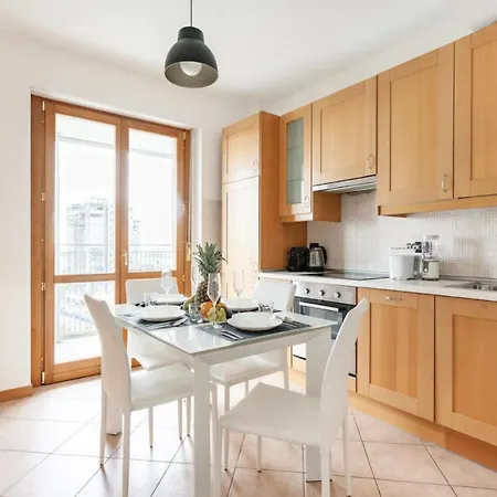 Lussuoso Attico Con Garage Gratis Vicino Al Duomo E Allo Ieo Apartmán *